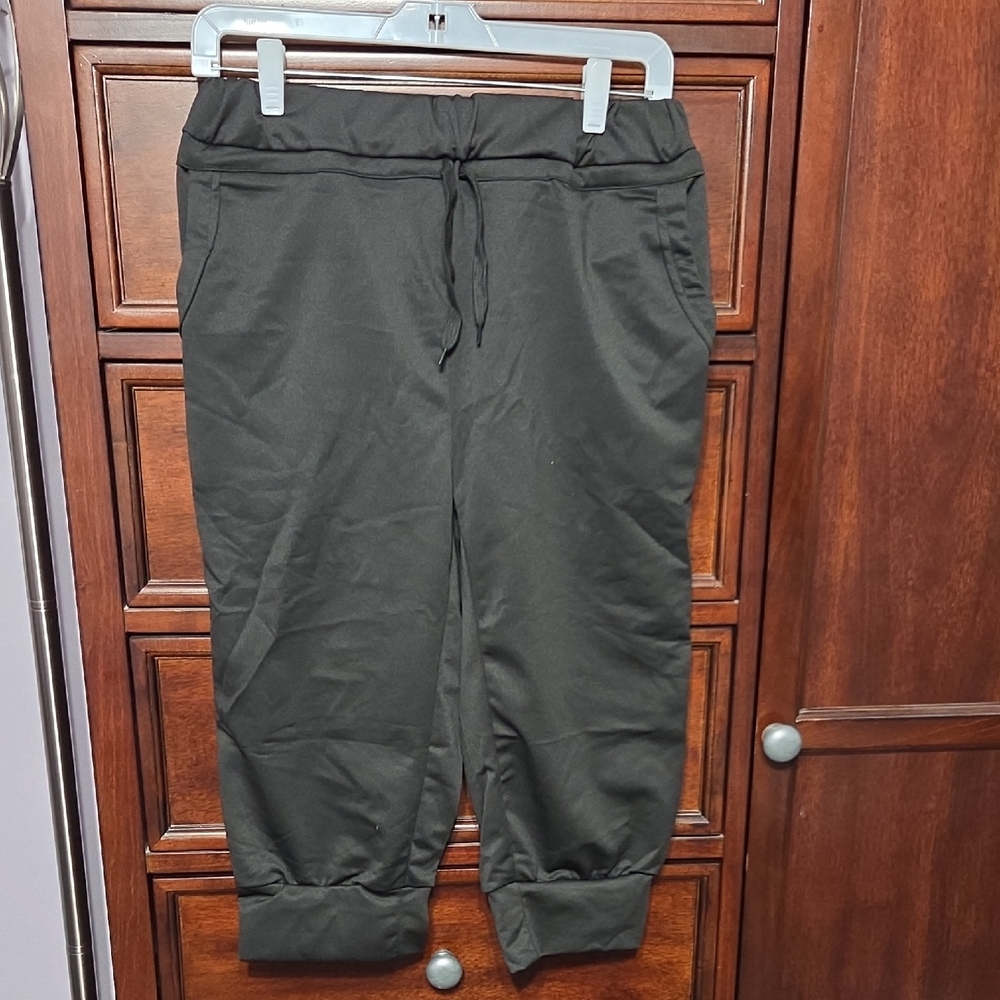 Shein Black Capri Jogger Pants Womens M